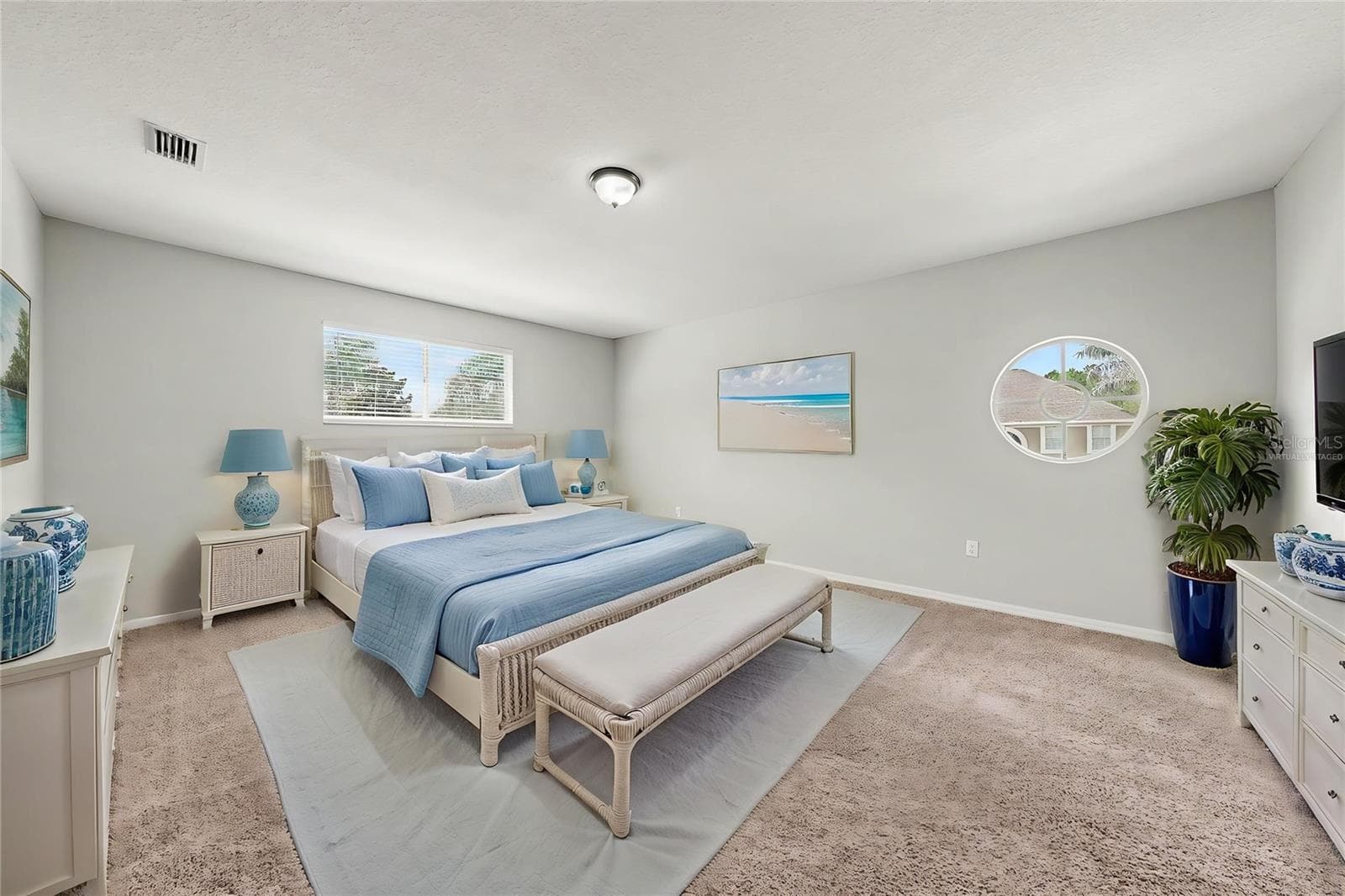 Virtually Staged - 6112 CEZANNE AVE, LUTZ