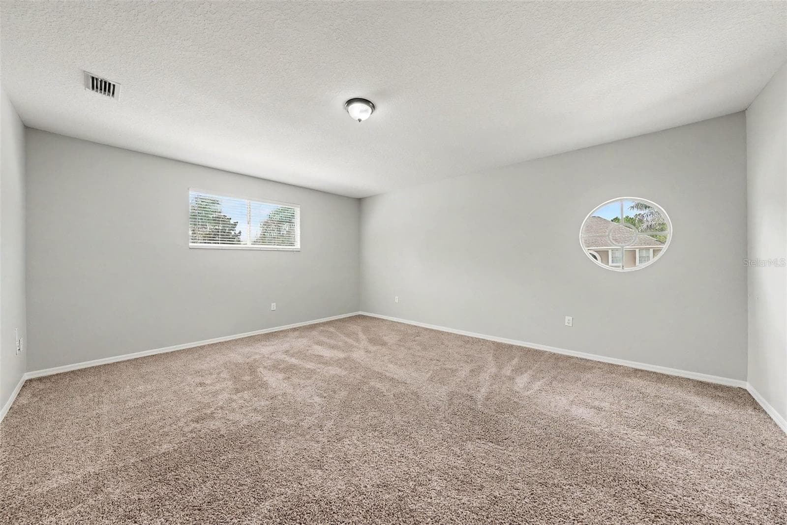 Single Family Residence at 6112 CEZANNE AVE, LUTZ, photo 19 of 44