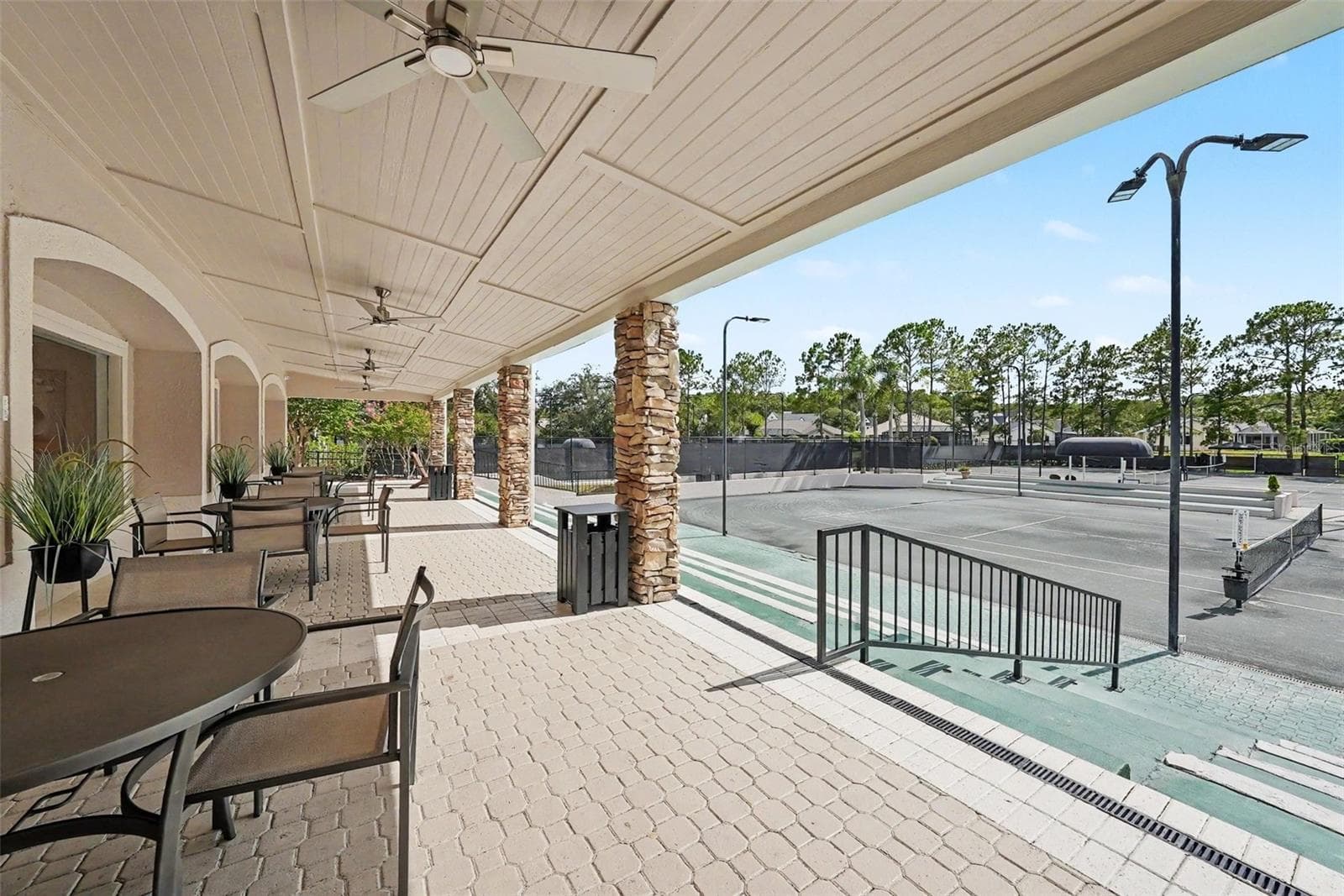 Community Amenities - 6112 CEZANNE AVE, LUTZ