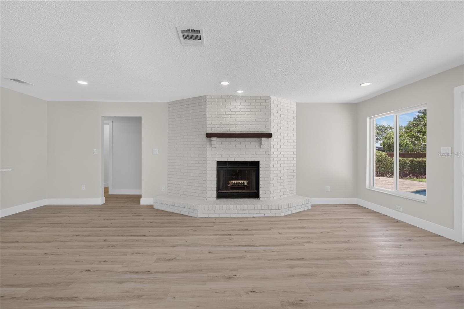 Single Family Residence at 1225 HOFFNER AVE, ORLANDO, photo 23 of 73
