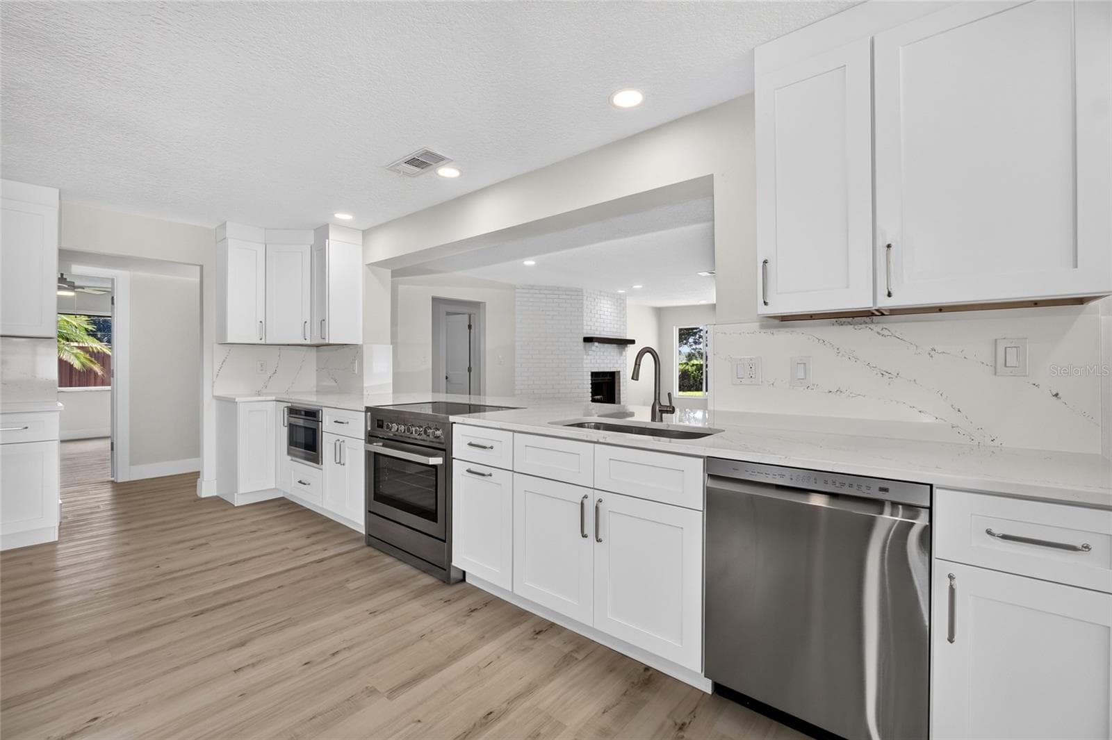 Single Family Residence at 1225 HOFFNER AVE, ORLANDO, photo 11 of 73