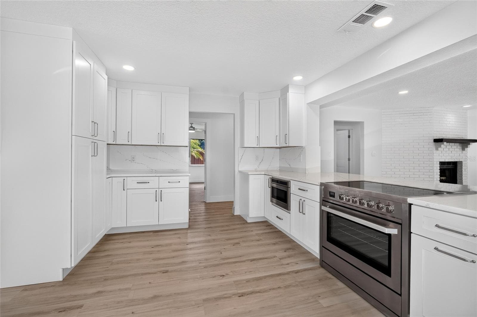 Single Family Residence at 1225 HOFFNER AVE, ORLANDO, photo 9 of 73