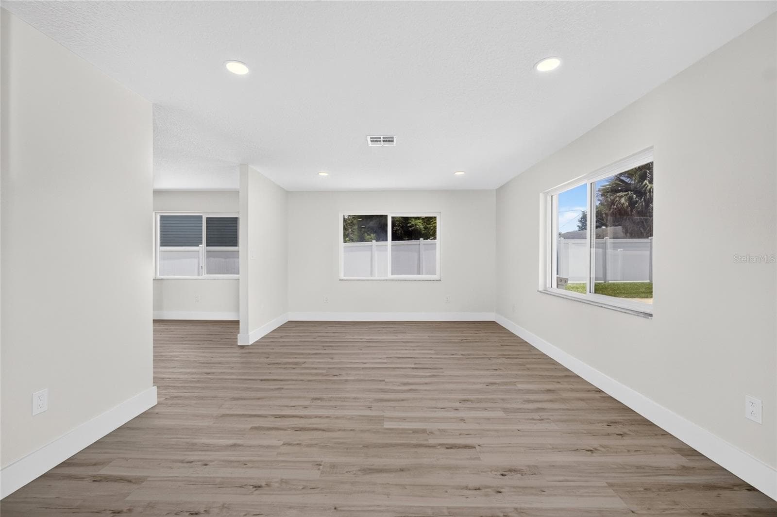 Single Family Residence at 1225 HOFFNER AVE, ORLANDO, photo 6 of 73