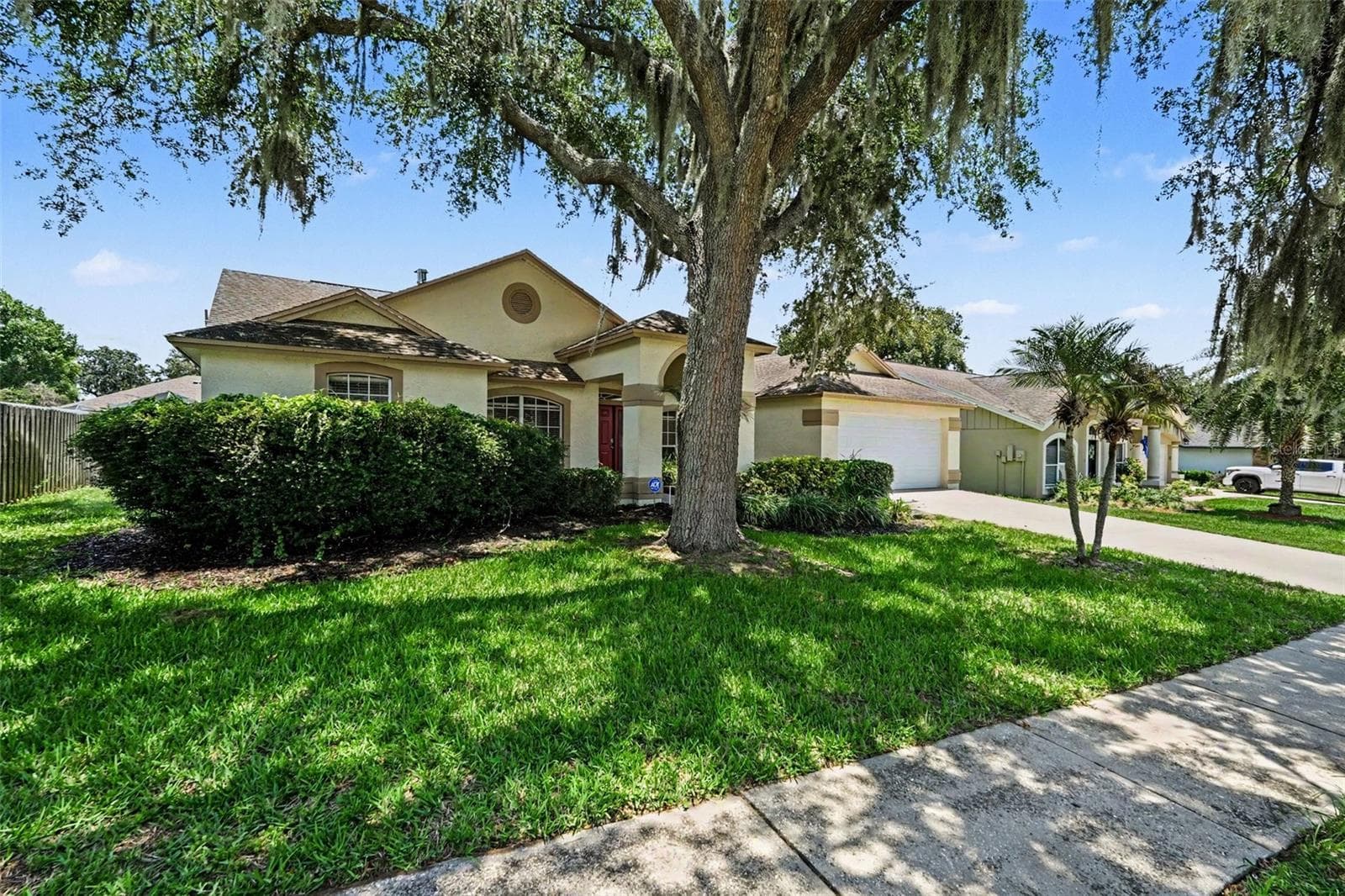 Single Family Residence at 2909 STARMOUNT DR, VALRICO, photo 3 of 30