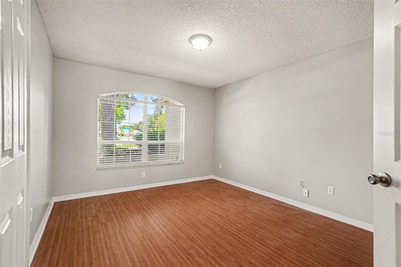 Single Family Residence at 2909 STARMOUNT DR, VALRICO, photo 16 of 30