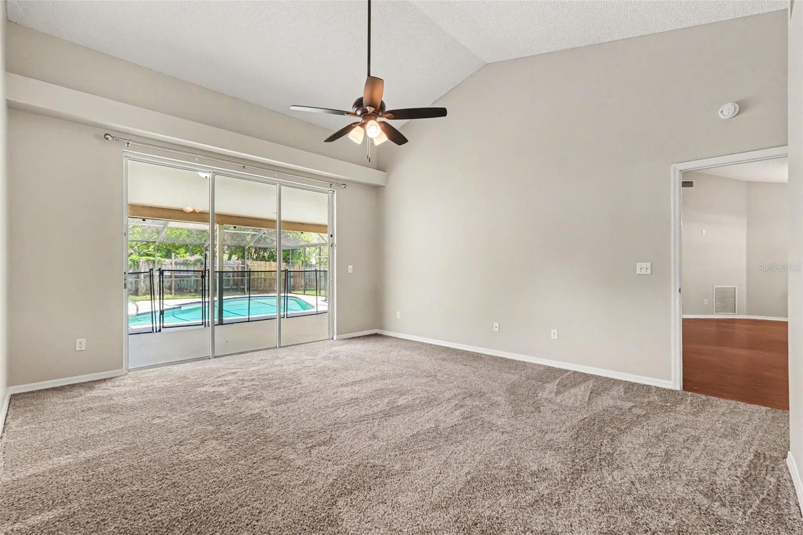 Single Family Residence at 2909 STARMOUNT DR, VALRICO, photo 18 of 30