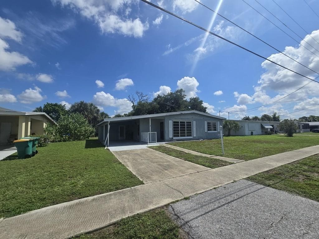 Single Family Residence at 21330 HEPNER AVE, PORT CHARLOTTE, photo 3 of 17