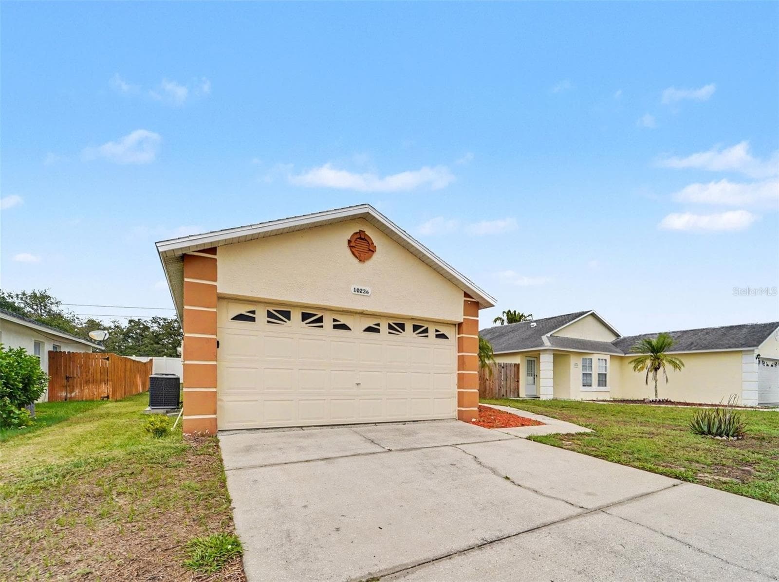 Single Family Residence at 10236 FLAGSHIP AVE, PORT RICHEY, photo 3 of 19