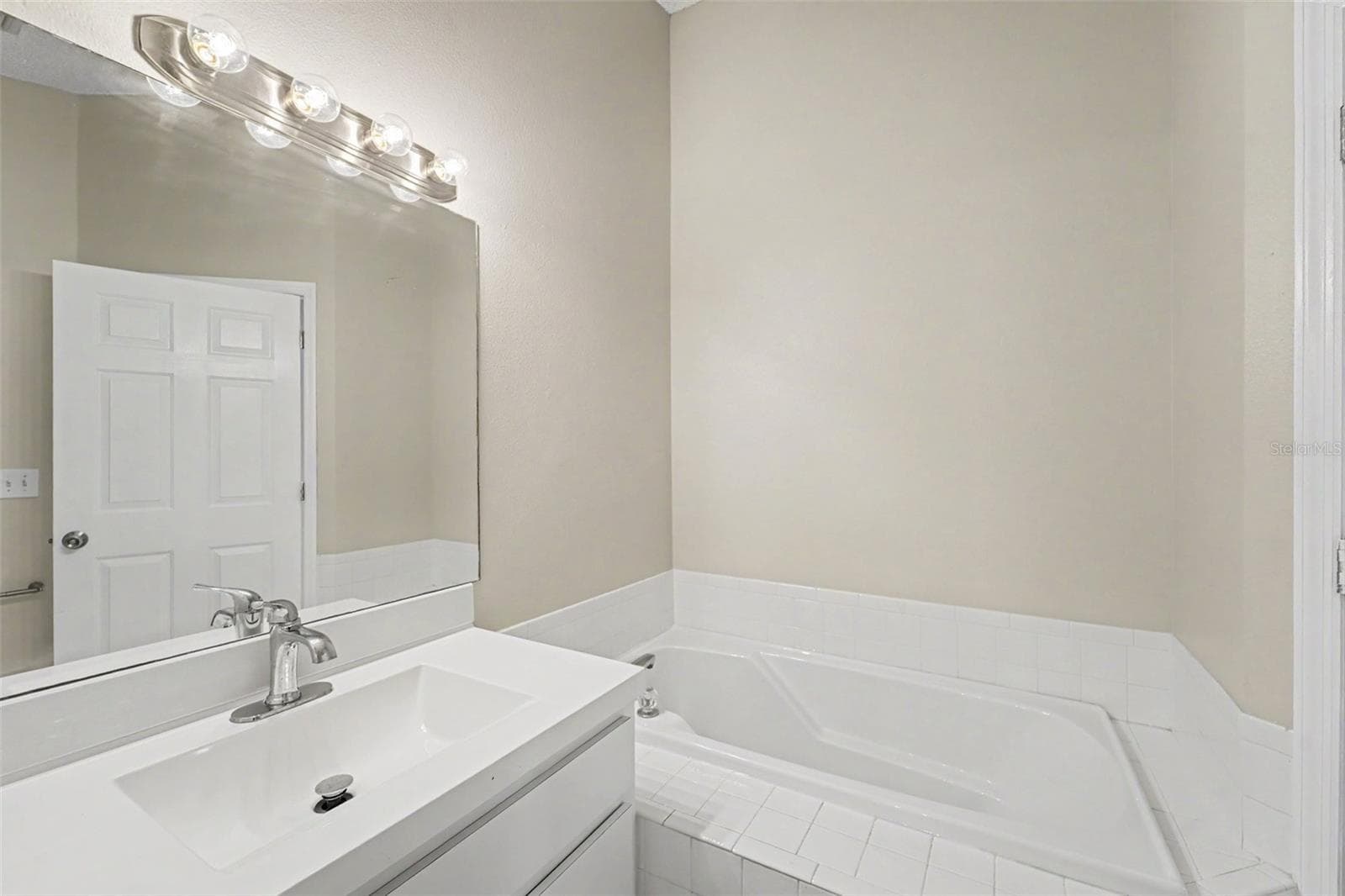 Single Family Residence at 10236 FLAGSHIP AVE, PORT RICHEY, photo 18 of 19
