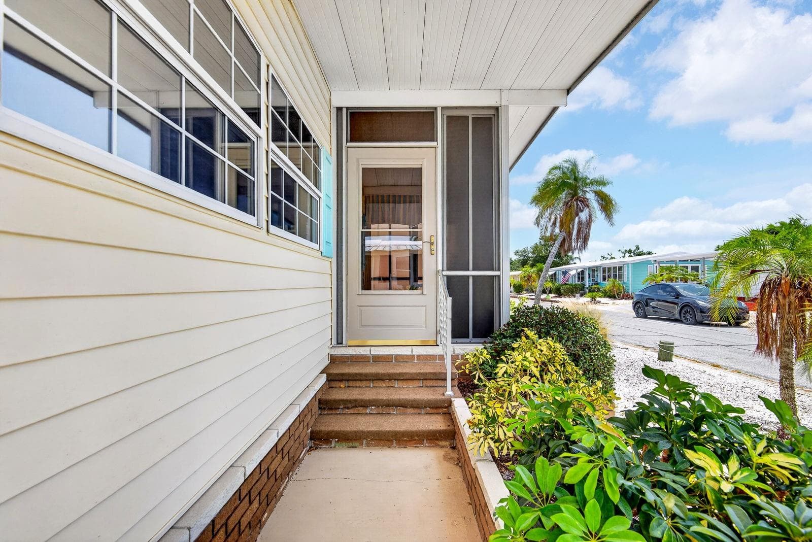 Entrance into front door - 37 CABALLO WAY, BRADENTON