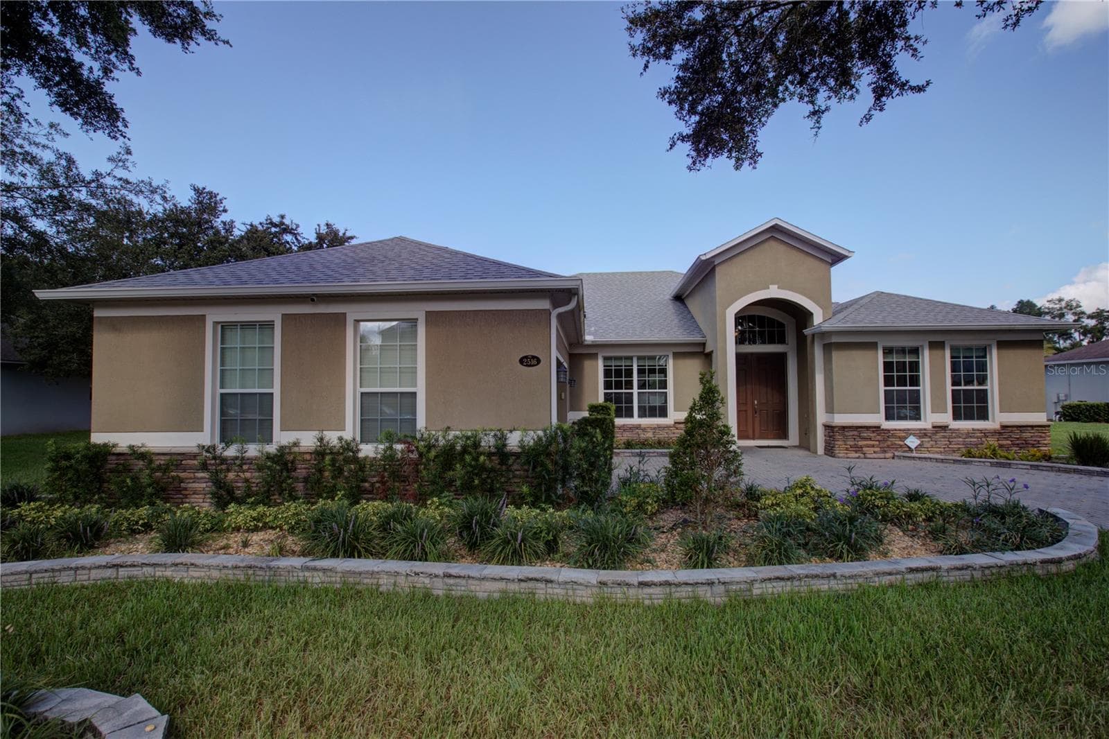 2516 WOODSIDE RIDGE DR
