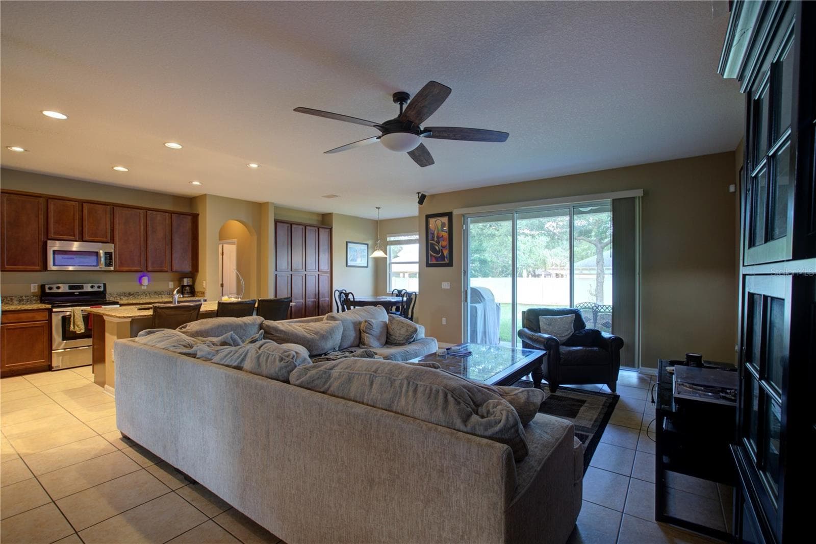 Living Room - 2516 WOODSIDE RIDGE DR, APOPKA