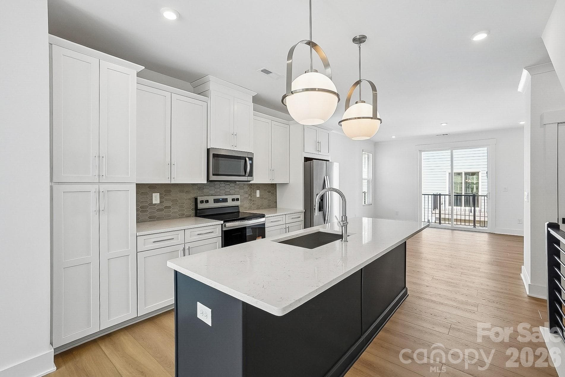 Townhouse at 1139 Kokomo Lane, Charlotte, photo 5 of 23
