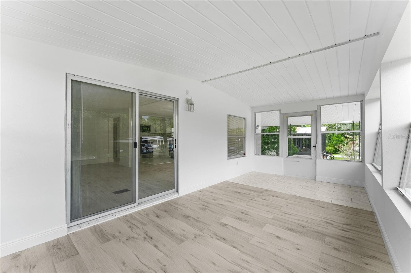 Manufactured Home at 130 FLORENCE BLVD, DEBARY, photo 15 of 20