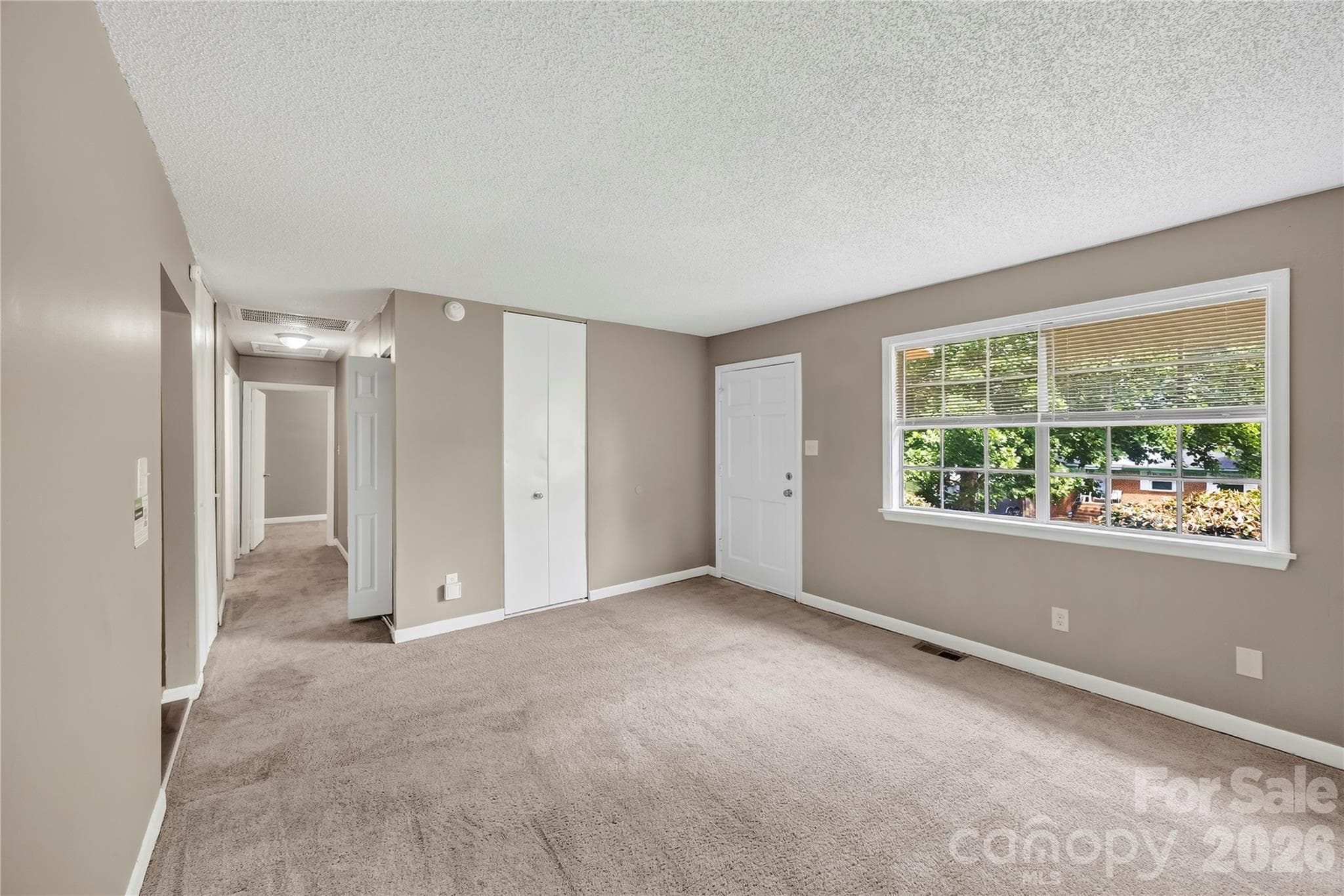 Single Family Residence at 9408 Spruce Pine Place, Charlotte, photo 13 of 34