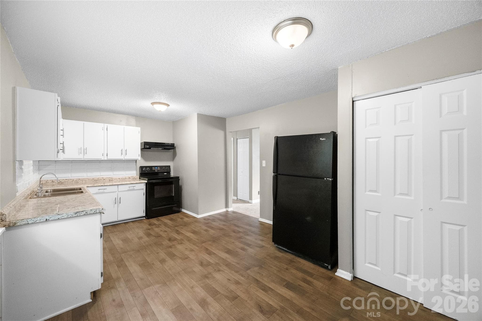 Single Family Residence at 9408 Spruce Pine Place, Charlotte, photo 16 of 34