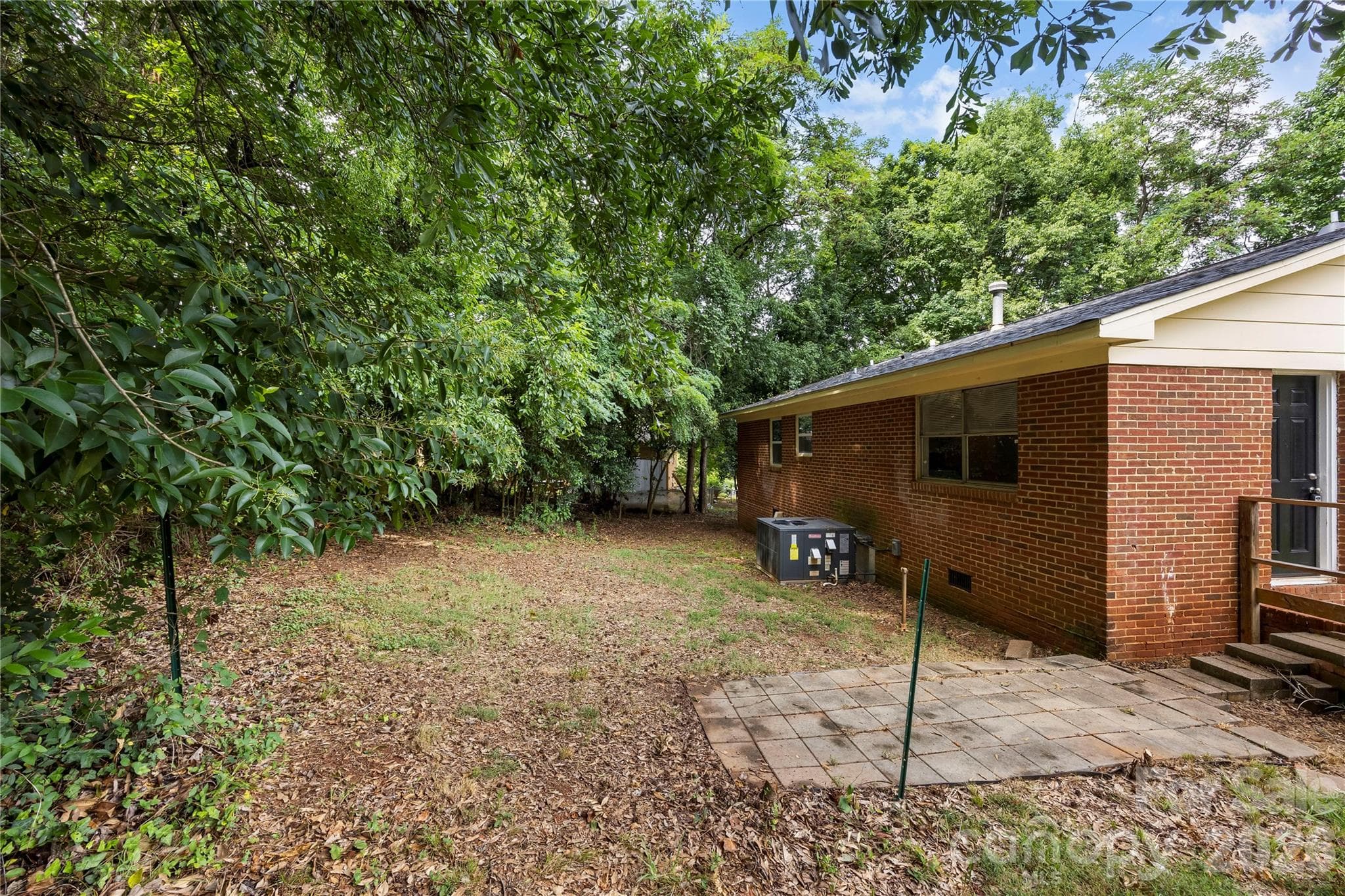 Single Family Residence at 9408 Spruce Pine Place, Charlotte, photo 24 of 34