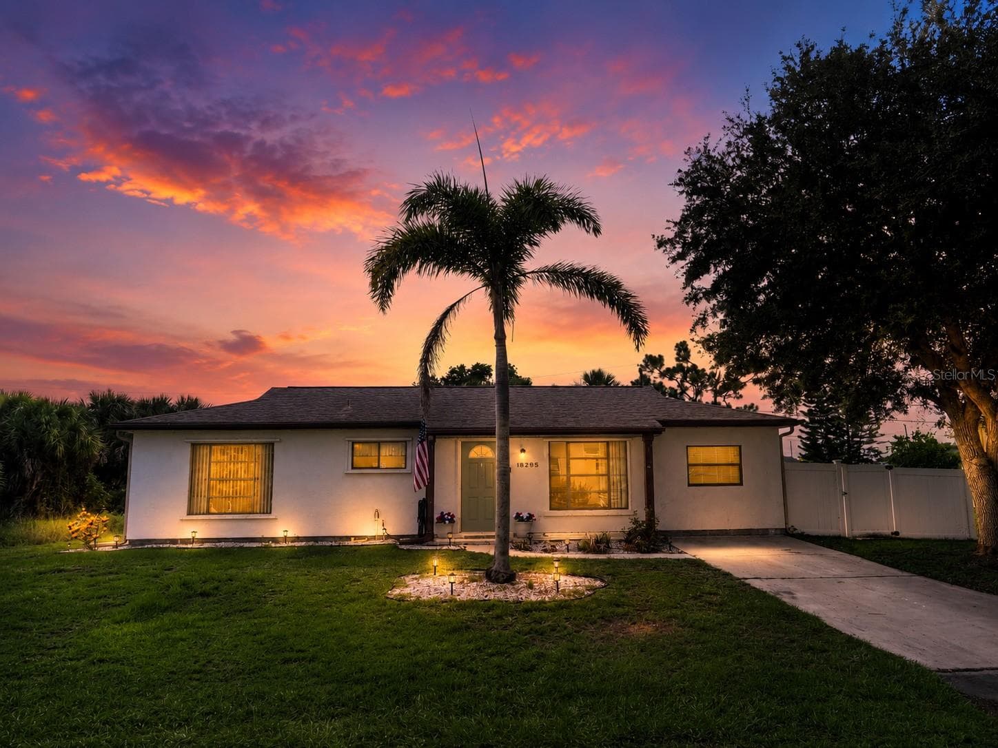 18295 VAN NUYS CIR