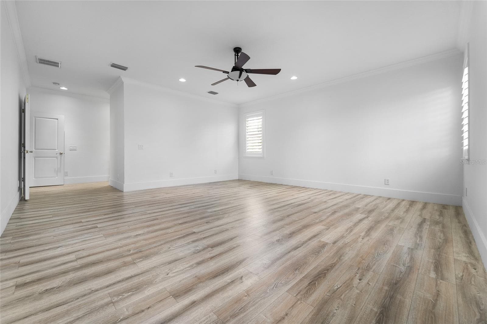 Primary Bedroom - 4802 W BEACHWAY DR, TAMPA