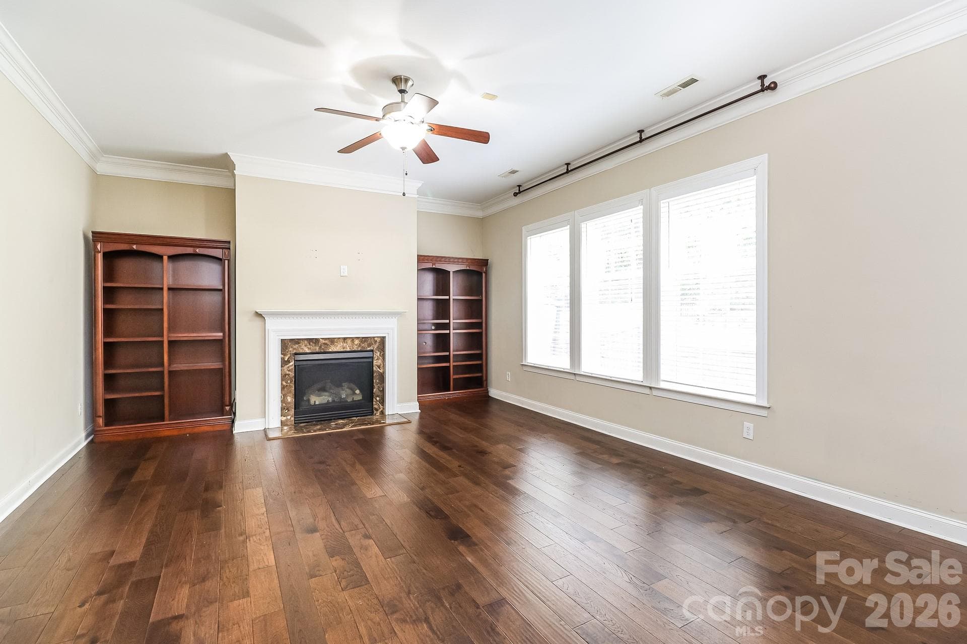 Single Family Residence at 10107 Daufuskie Drive, Charlotte, photo 4 of 23