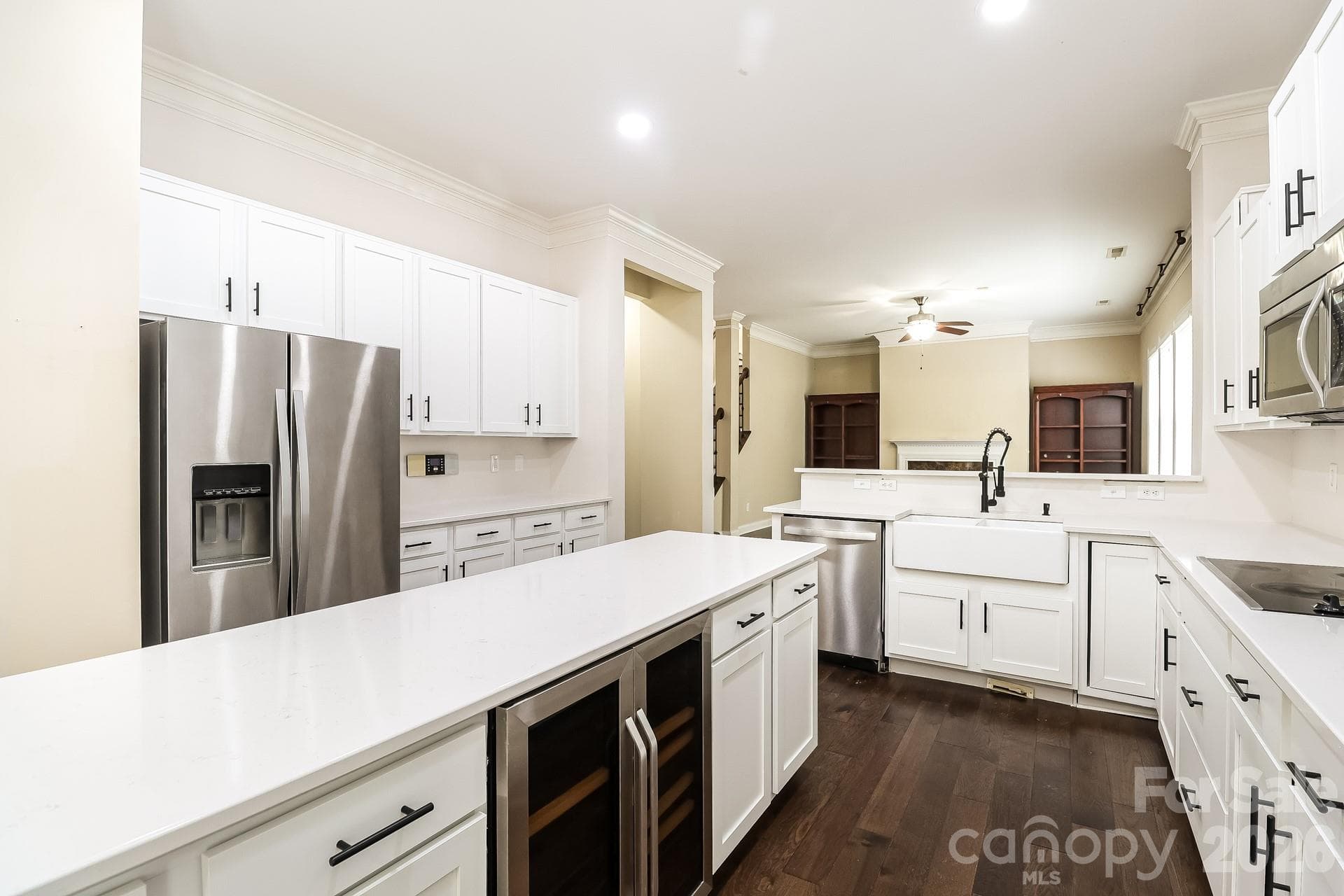 Single Family Residence at 10107 Daufuskie Drive, Charlotte, photo 5 of 23