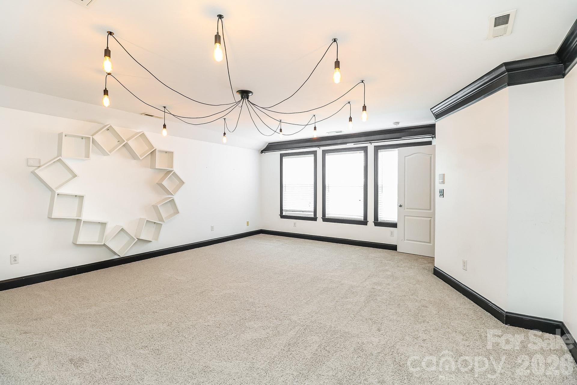 Single Family Residence at 10107 Daufuskie Drive, Charlotte, photo 10 of 23