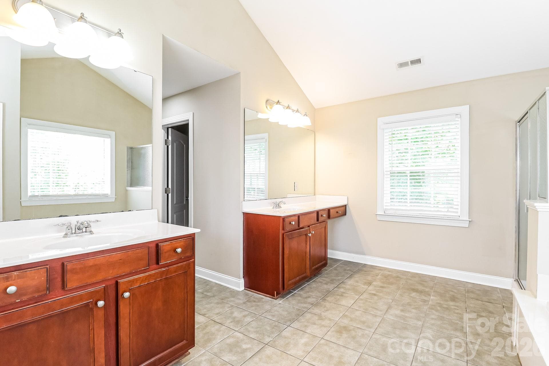 Single Family Residence at 10107 Daufuskie Drive, Charlotte, photo 14 of 23