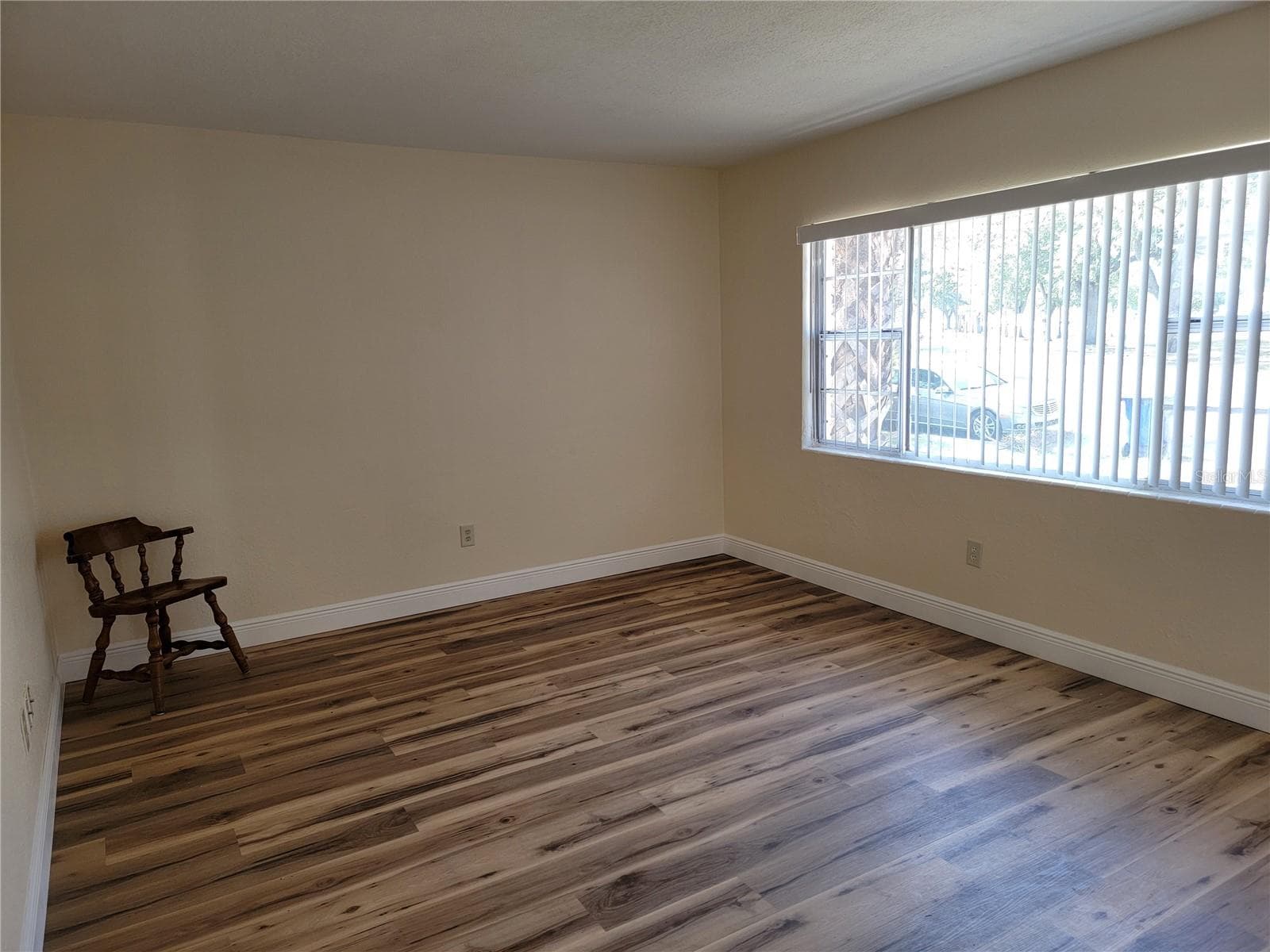 Living Room - 542 & 540 S CLAYTON AVE, LAKELAND