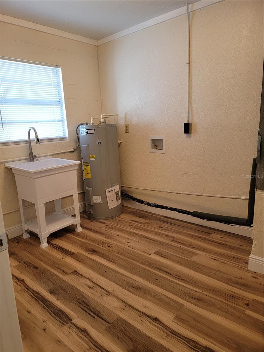 Laundry Room - 542 & 540 S CLAYTON AVE, LAKELAND