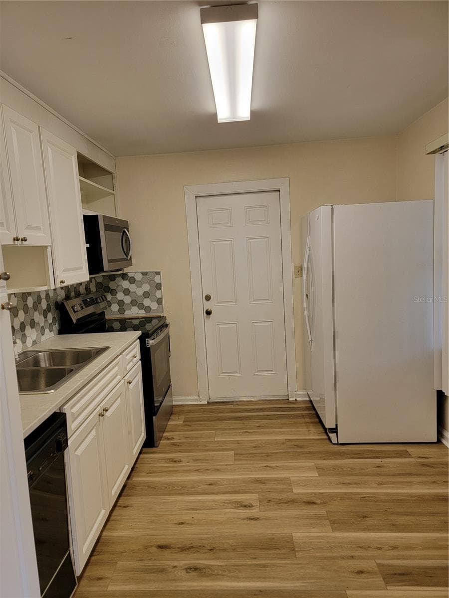 Kitchen - 542 & 540 S CLAYTON AVE, LAKELAND