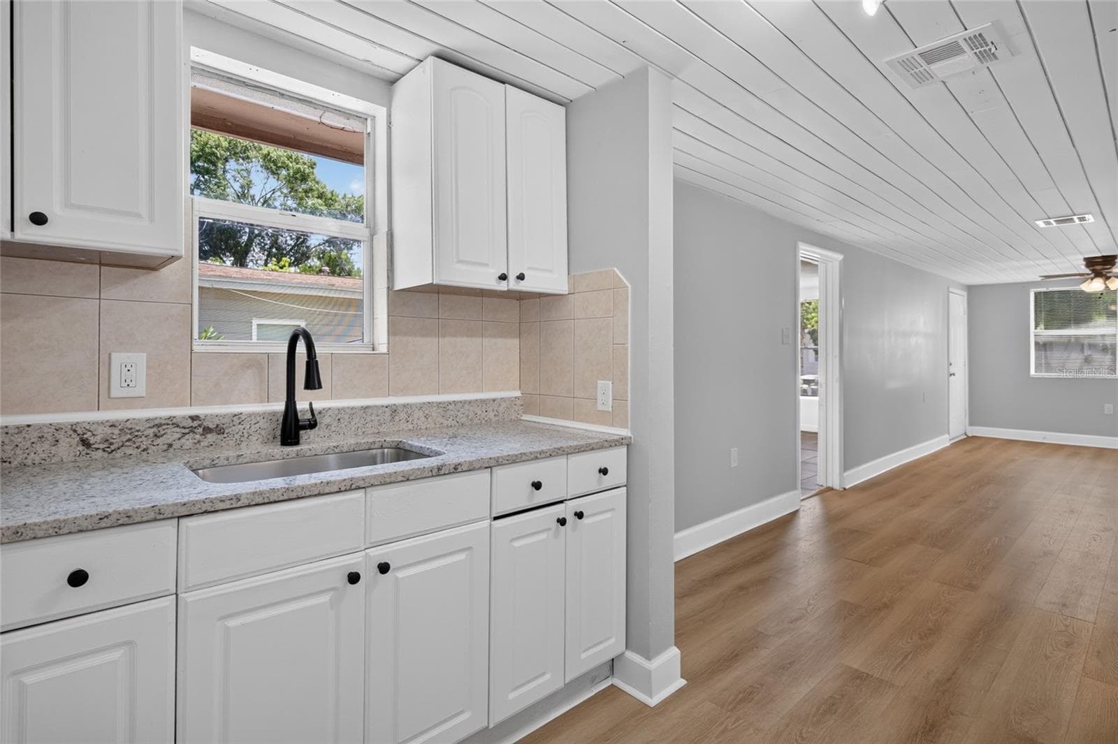 Single Family Residence at 2947 GILLESPIE AVE, SARASOTA, photo 5 of 28