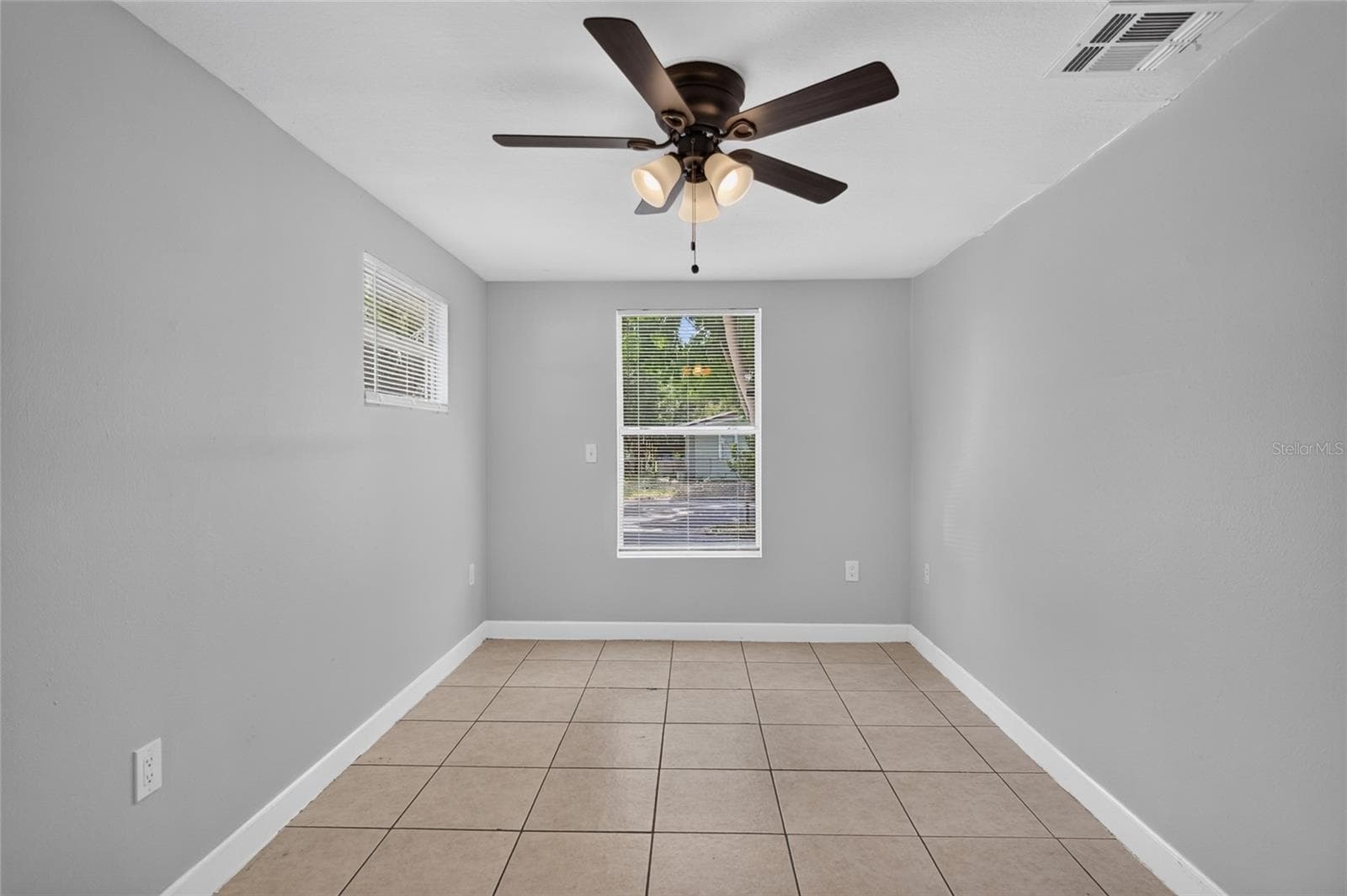 Single Family Residence at 2947 GILLESPIE AVE, SARASOTA, photo 15 of 28