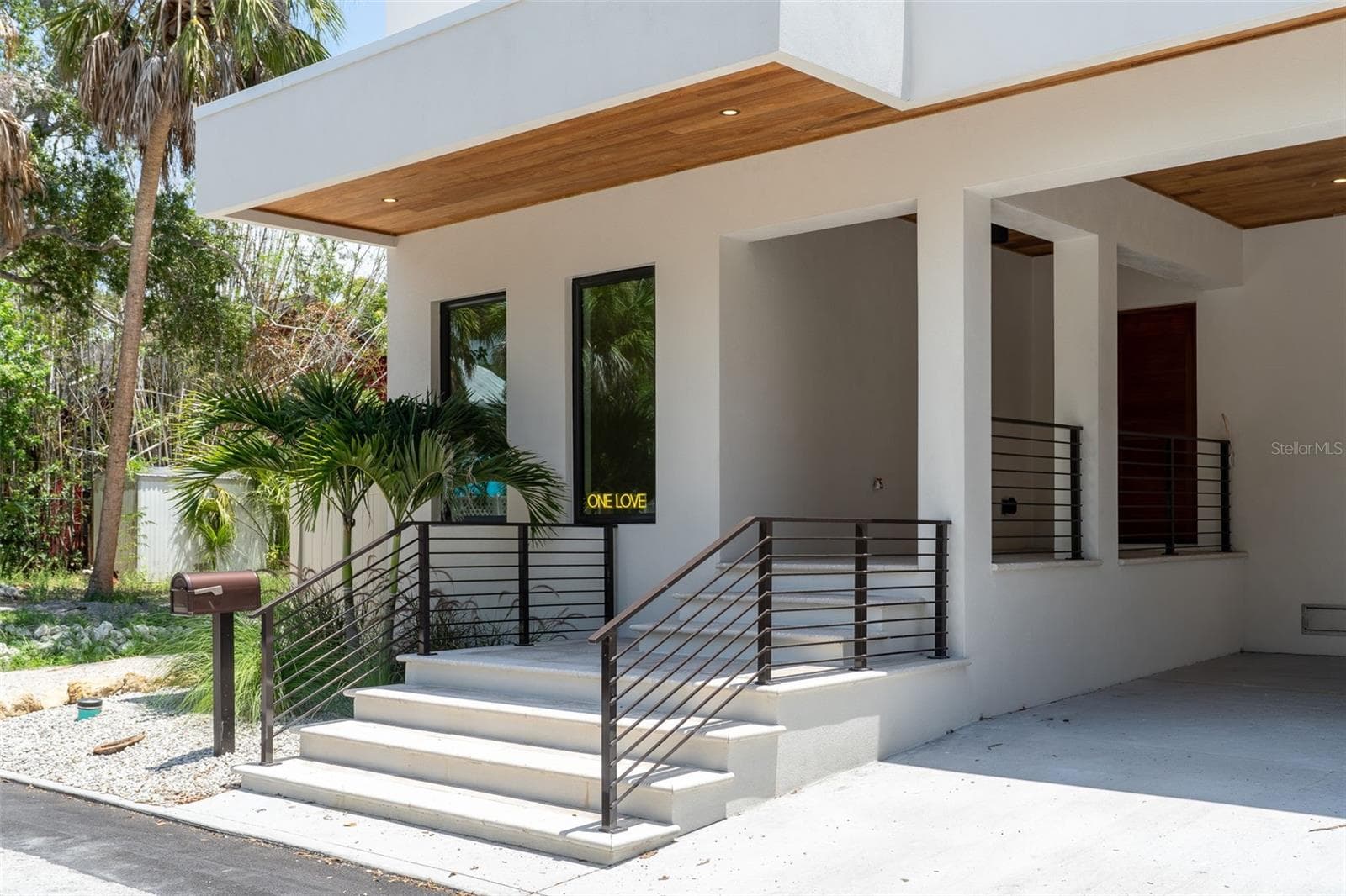 Single Family Residence at 1680 CHERRY LN, SARASOTA, photo 5 of 82