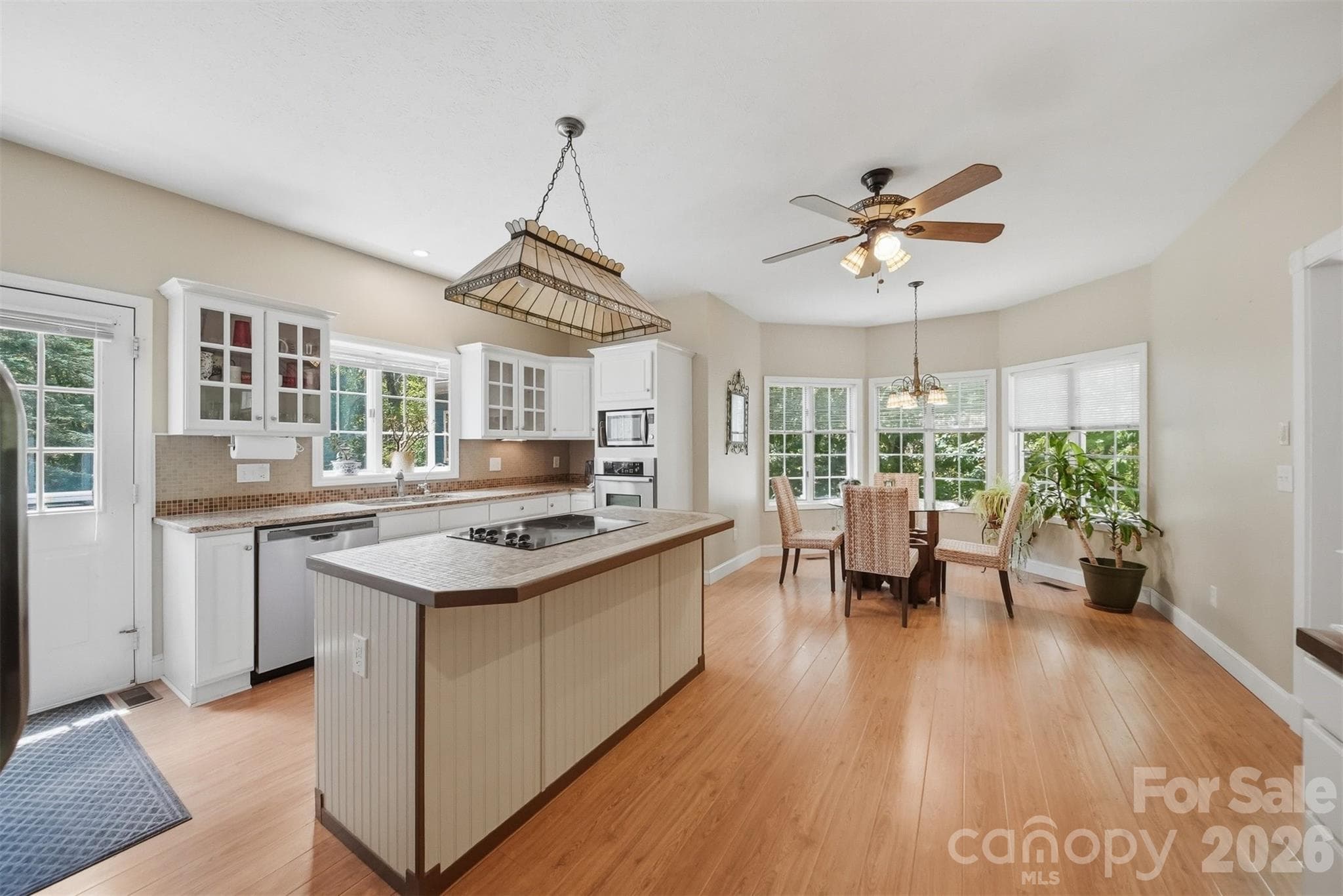 Kitchen - 277 Rembrandt Drive, Boone
