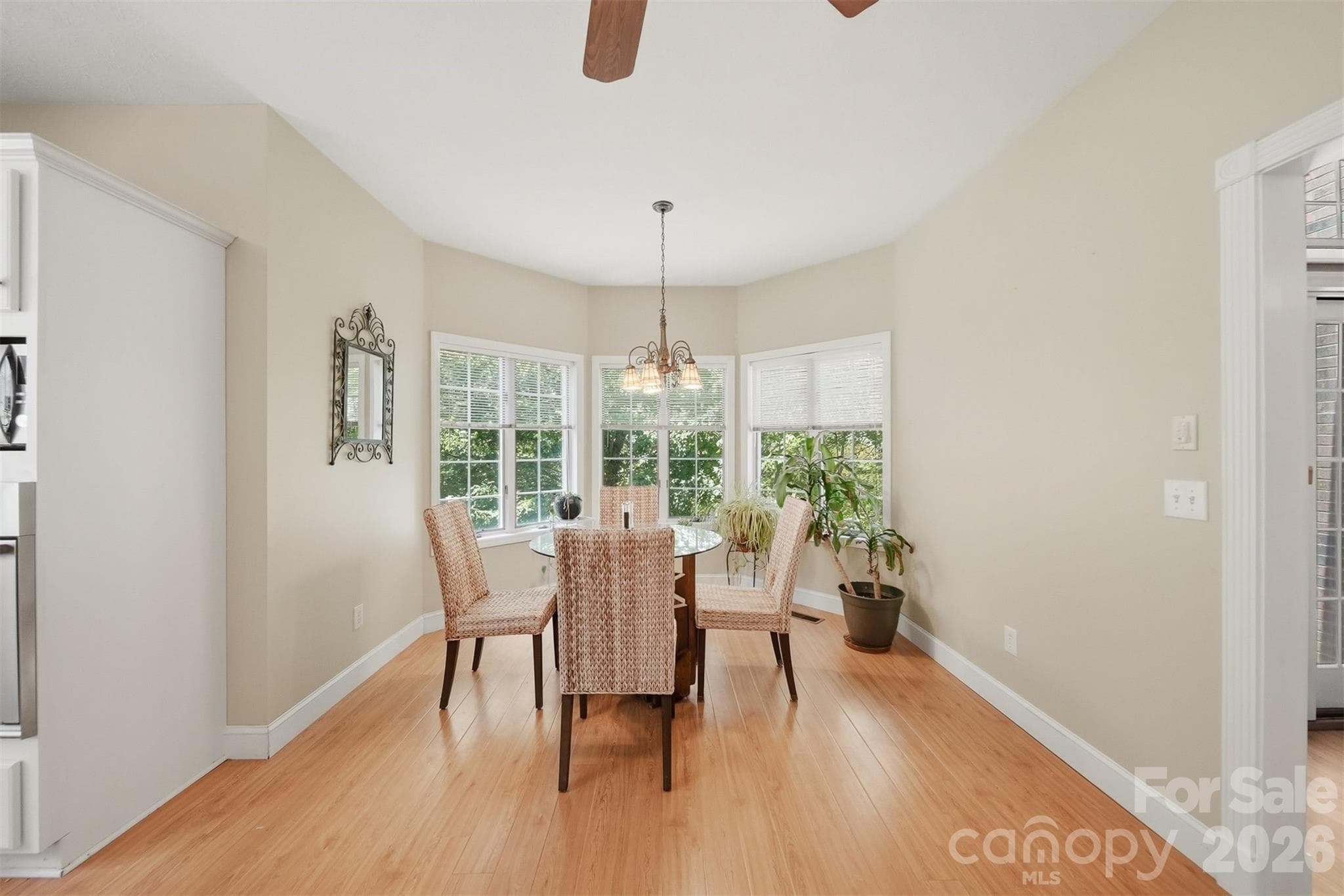 Breakfast Nook - 277 Rembrandt Drive, Boone