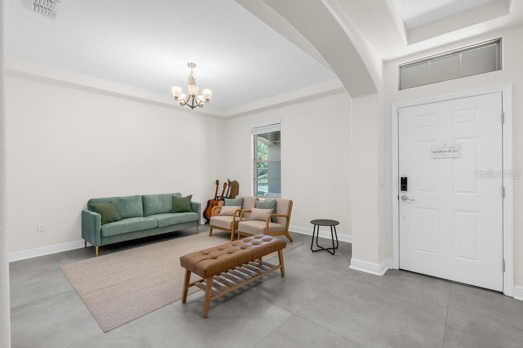 Single Family Residence at 15512 FOUNTAIN COVE CT, WINTER GARDEN, photo 9 of 55