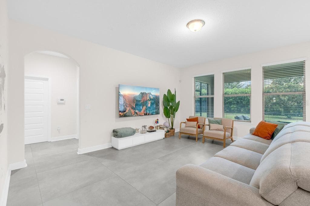 Single Family Residence at 15512 FOUNTAIN COVE CT, WINTER GARDEN, photo 19 of 55