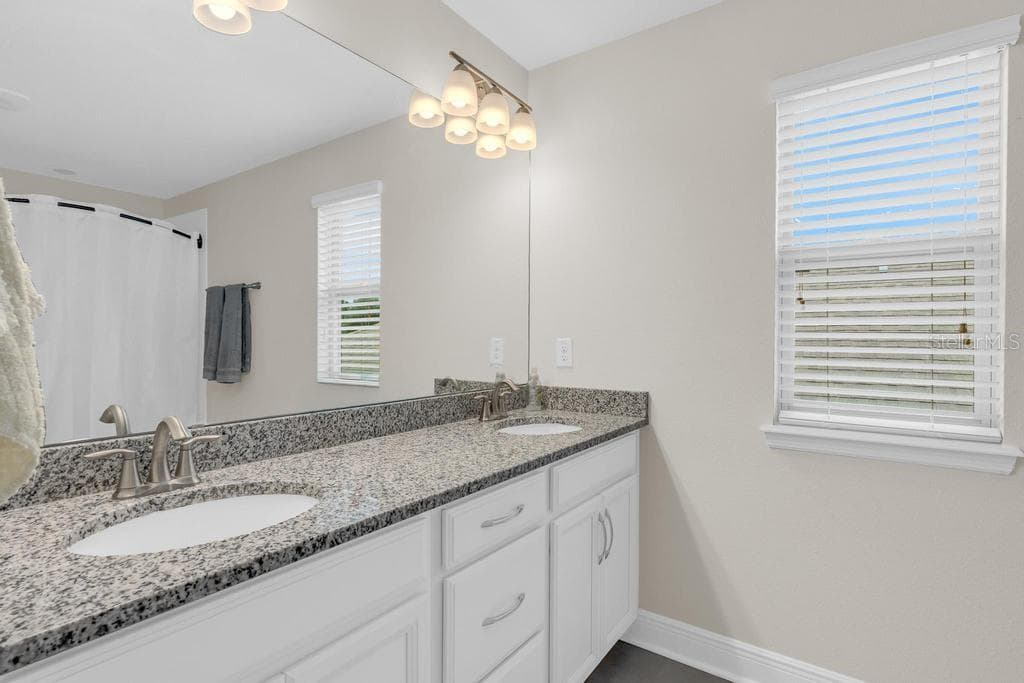 Single Family Residence at 15512 FOUNTAIN COVE CT, WINTER GARDEN, photo 33 of 55