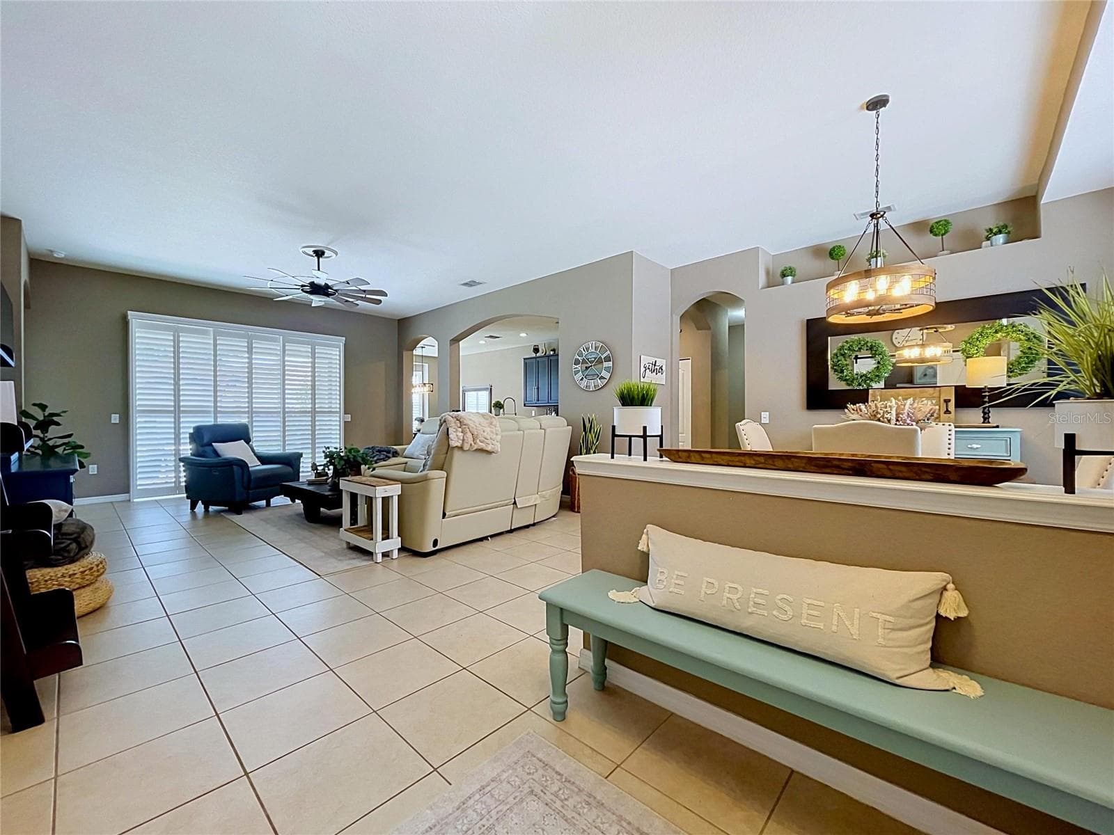 Foyer - 1748 BROOKSTONE WAY, PLANT CITY