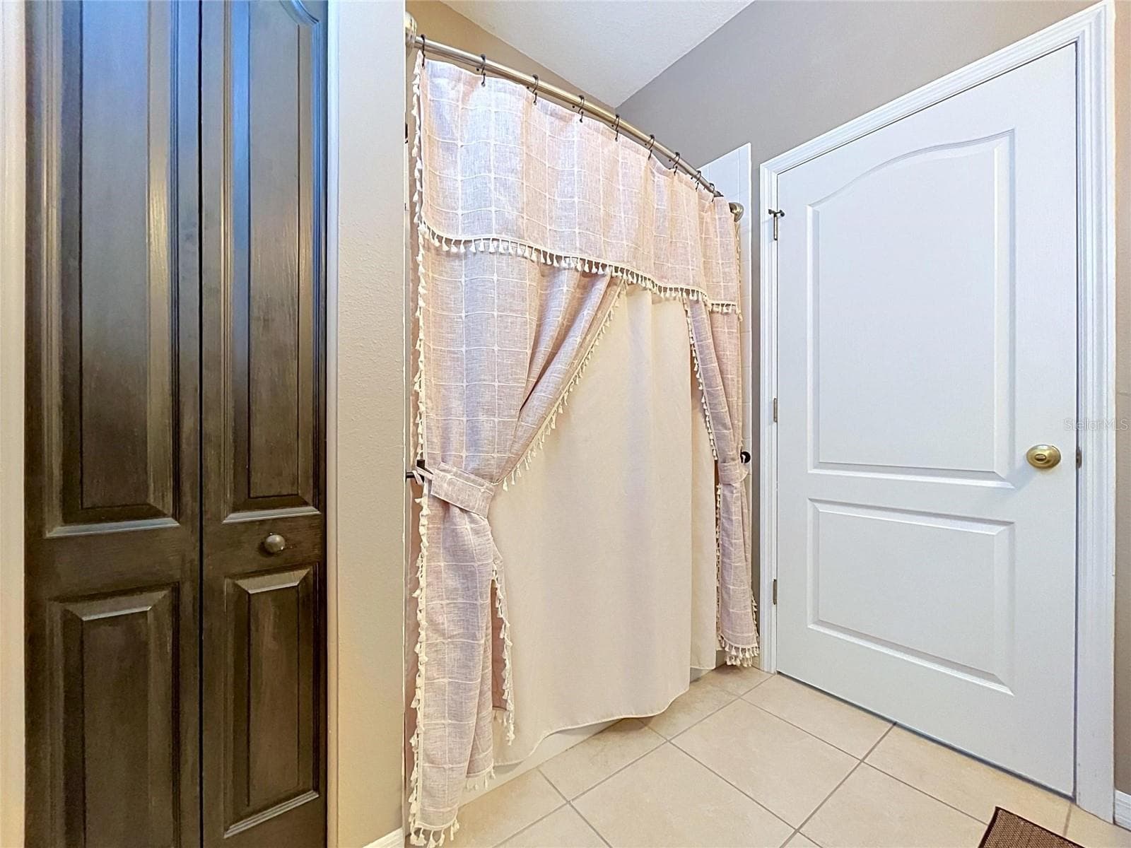 Bathroom #2 - 1748 BROOKSTONE WAY, PLANT CITY