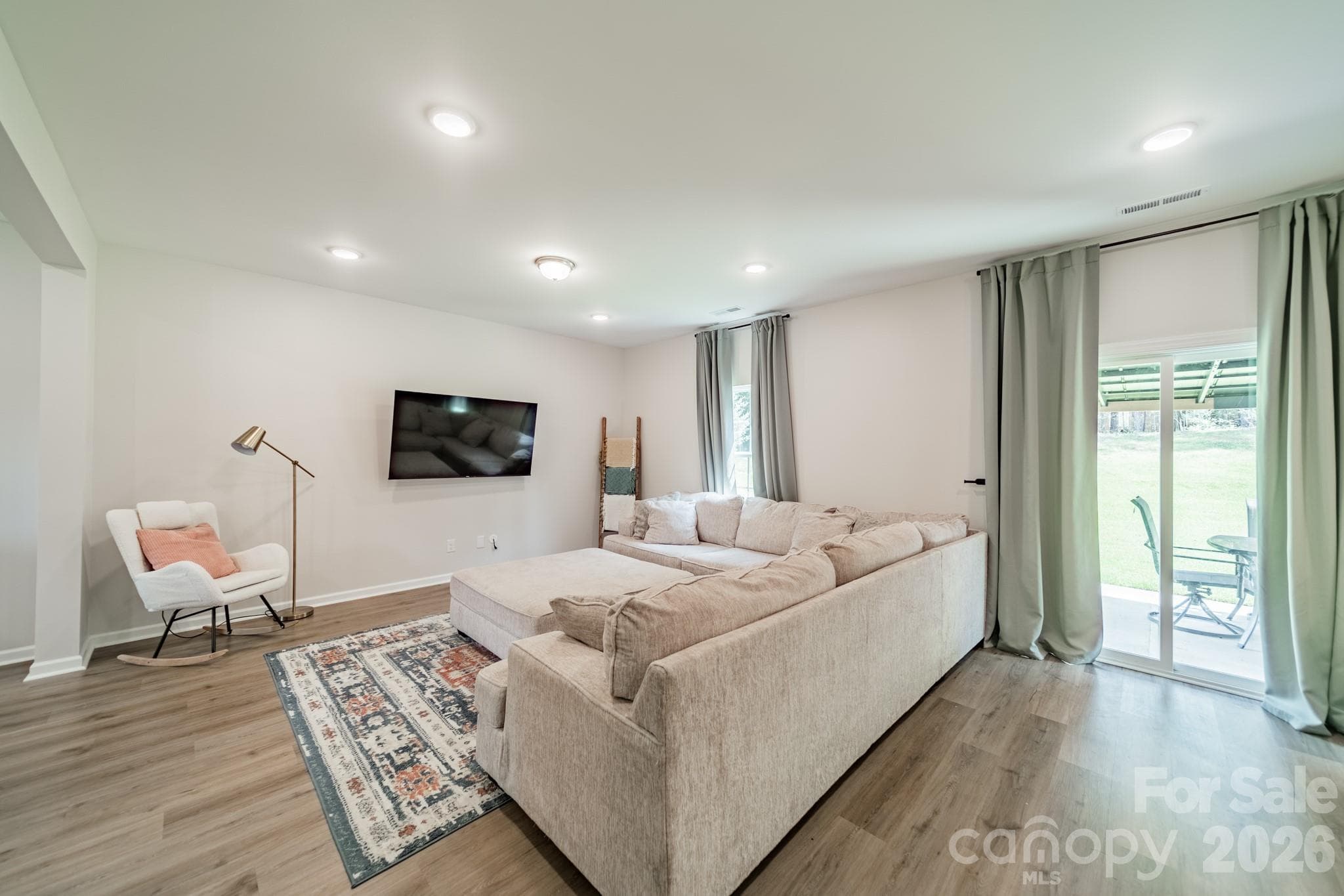 Spacious Main Living - 1977 Charles Avenue, Lancaster