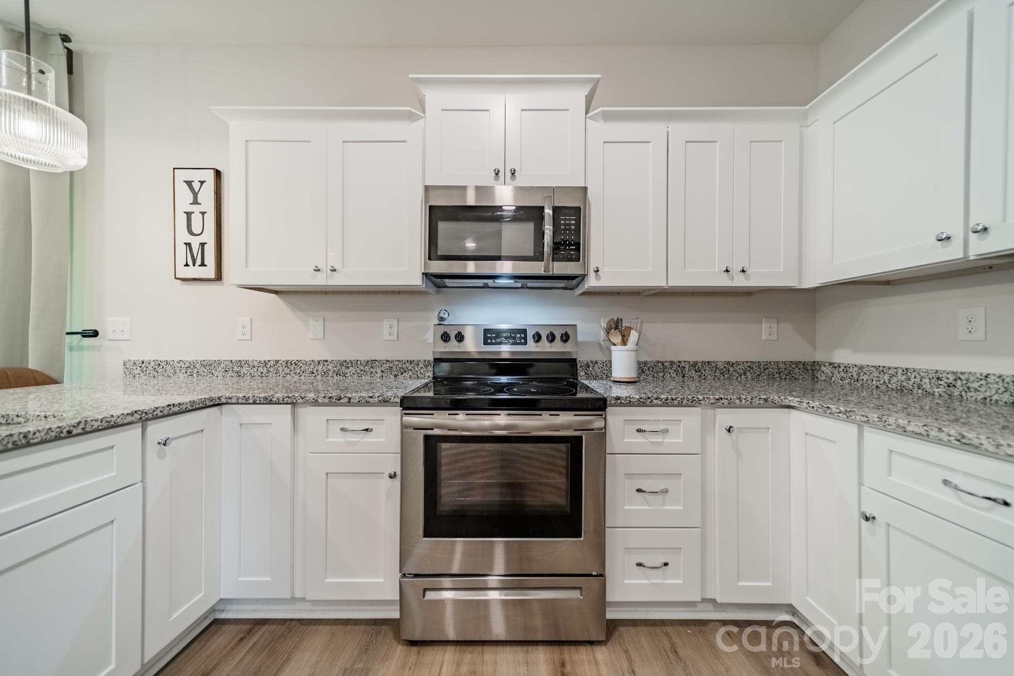 Kitchen - 1977 Charles Avenue, Lancaster
