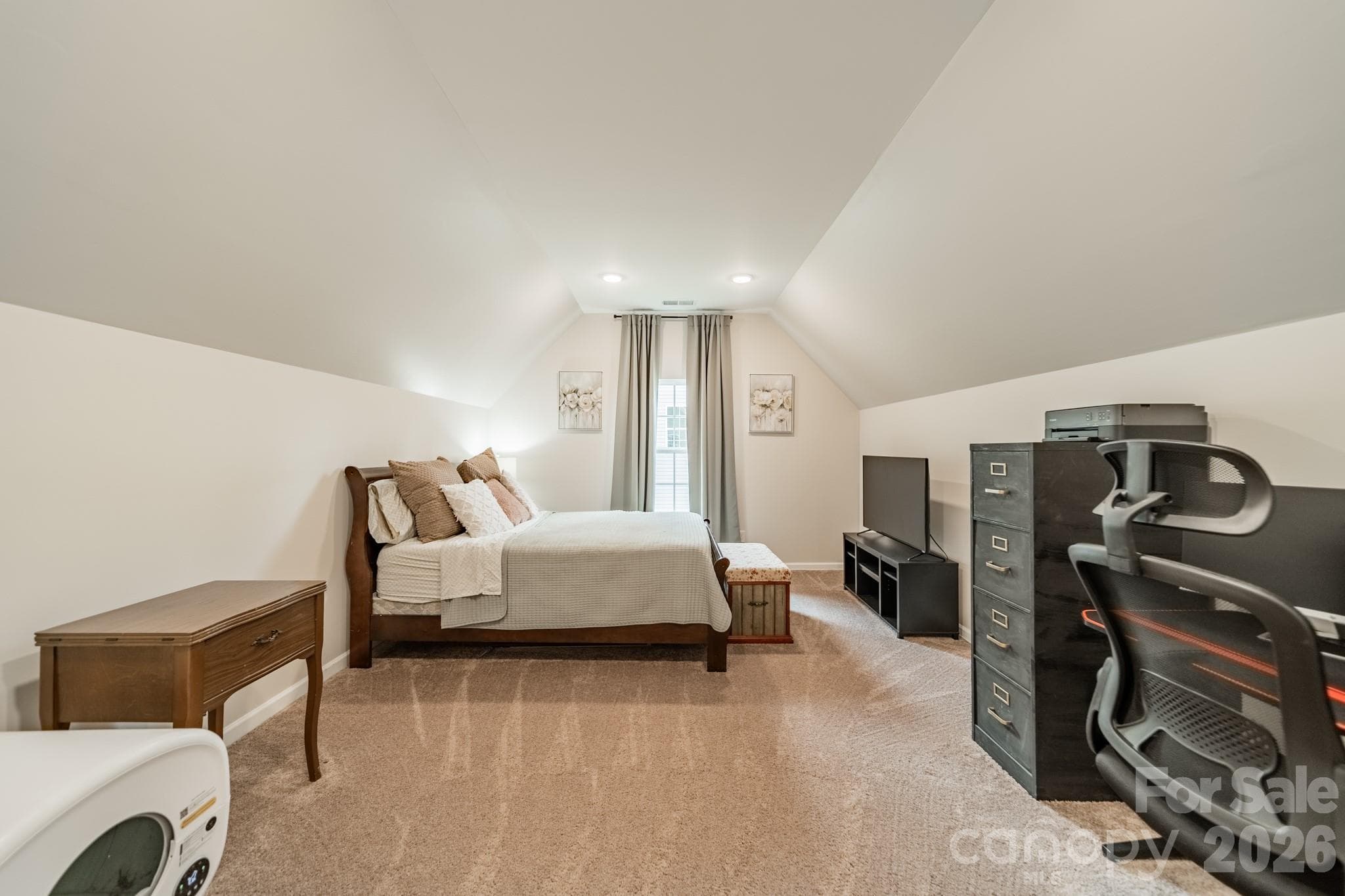 Bedroom/Bonus - 1977 Charles Avenue, Lancaster