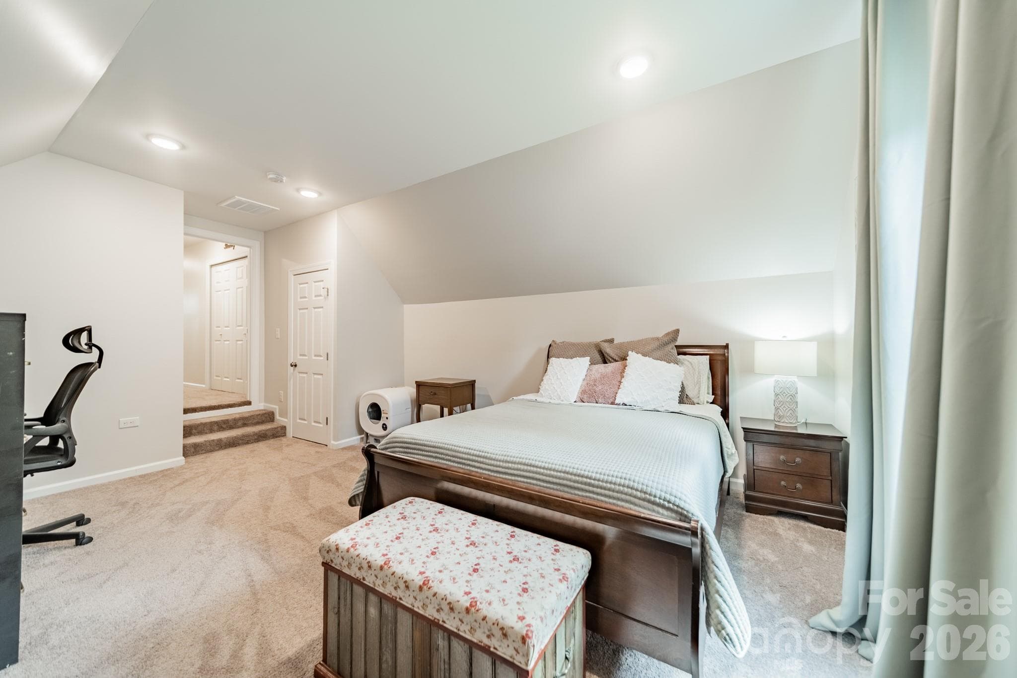 Bedroom/Bonus - 1977 Charles Avenue, Lancaster