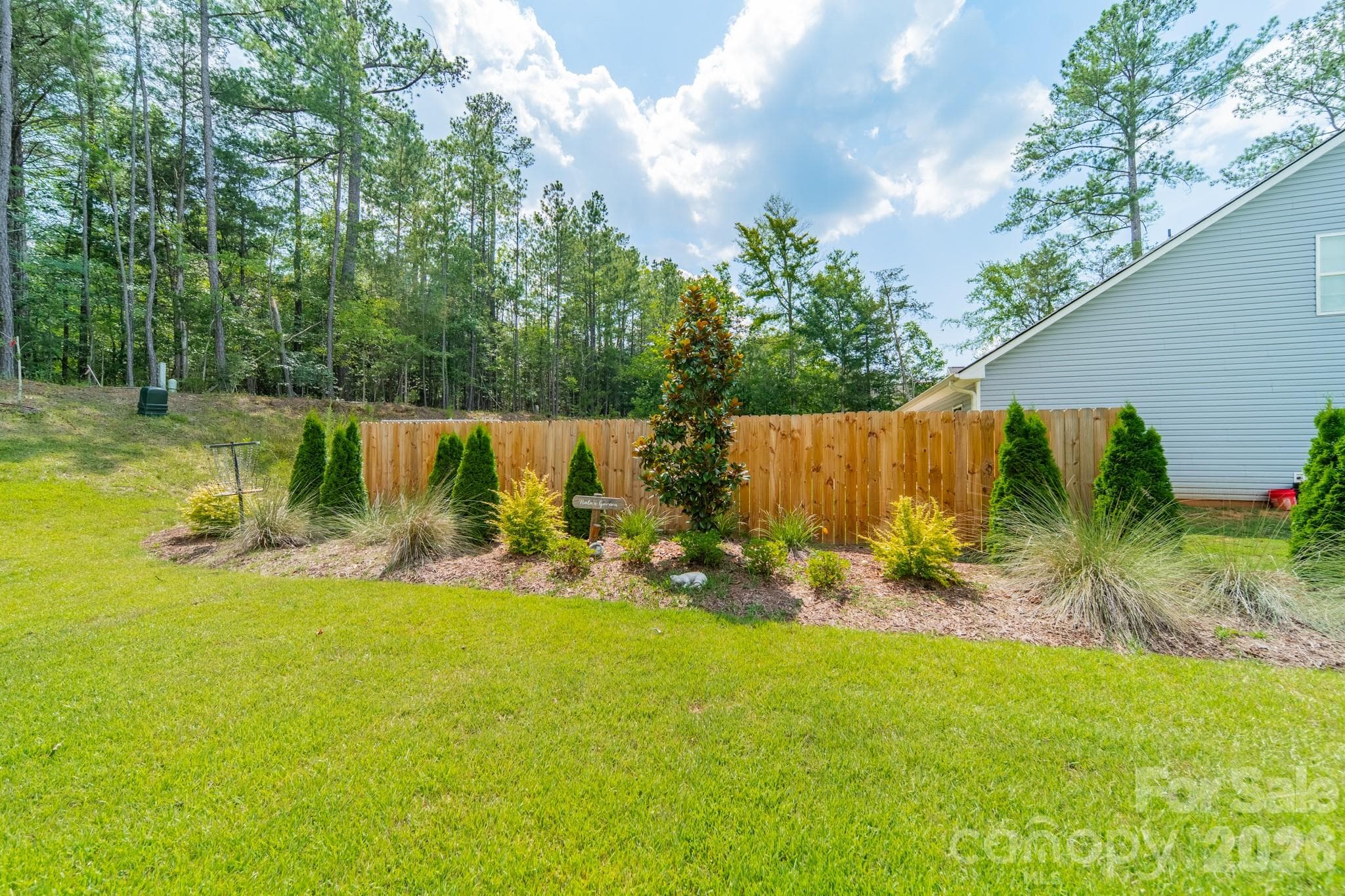 Custom Landscaping - 1977 Charles Avenue, Lancaster