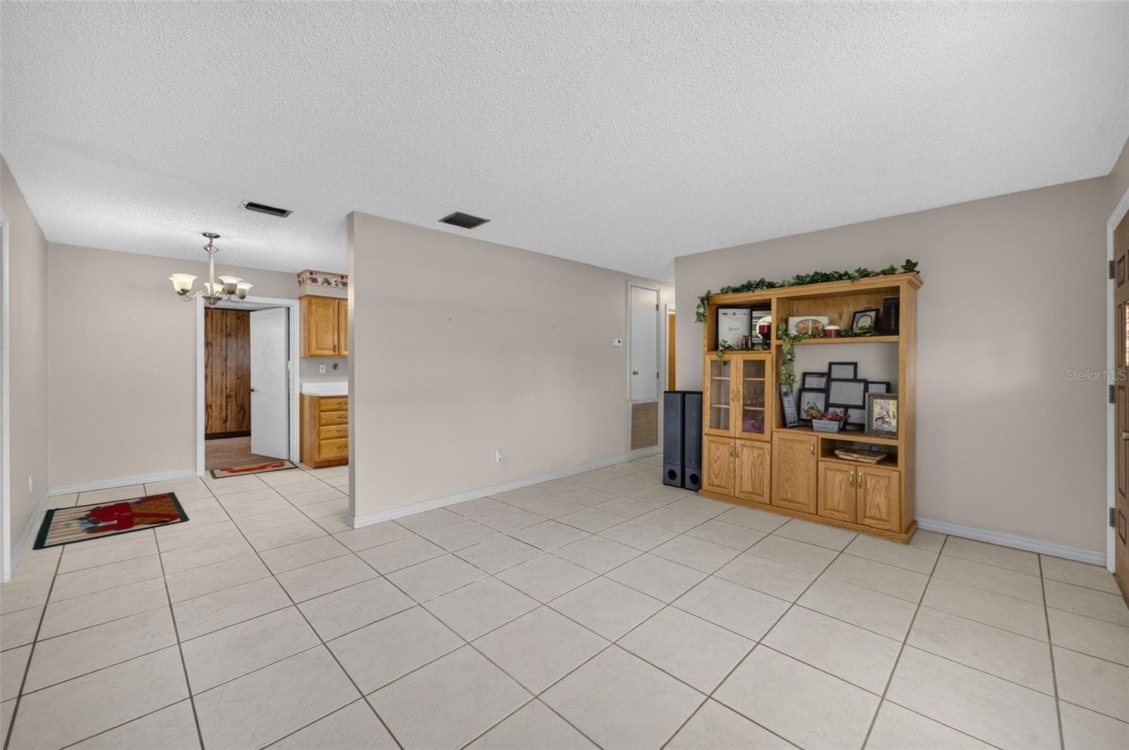 Open living/dining layout. - 212 15TH AVE, OCOEE