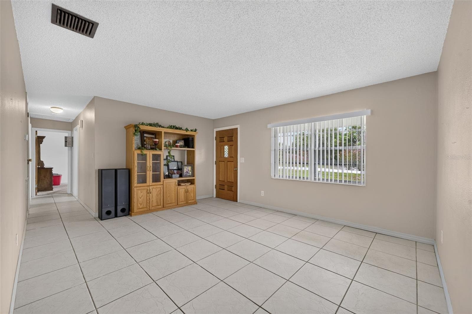 Living/dining combo, second angle. - 212 15TH AVE, OCOEE