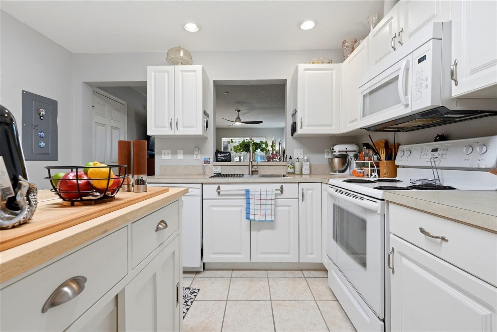 Condominium at 4611 SW 48TH WAY #108, GAINESVILLE, photo 6 of 23