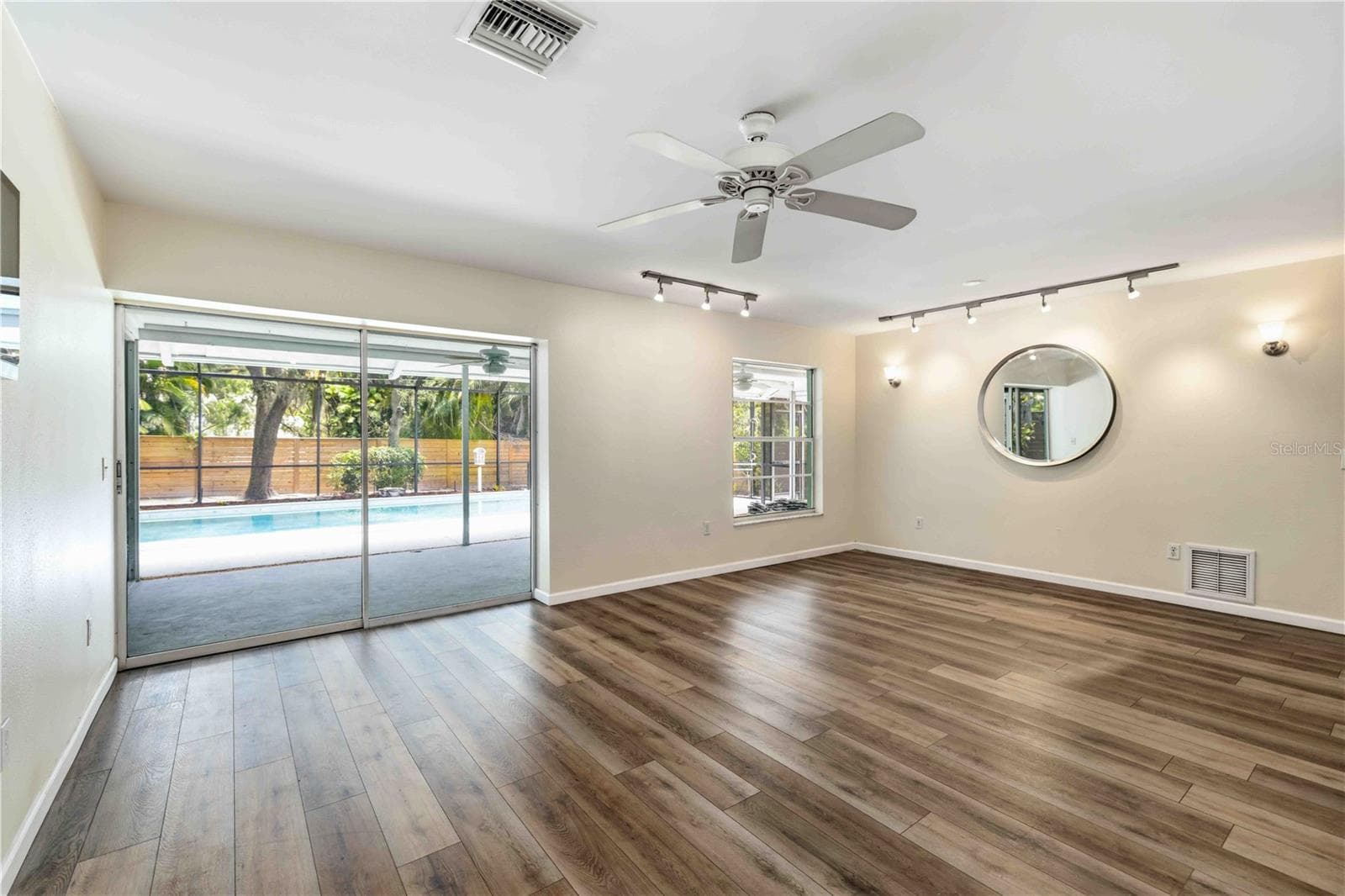 Single Family Residence at 3629 EGERTON CIR, SARASOTA, photo 7 of 52