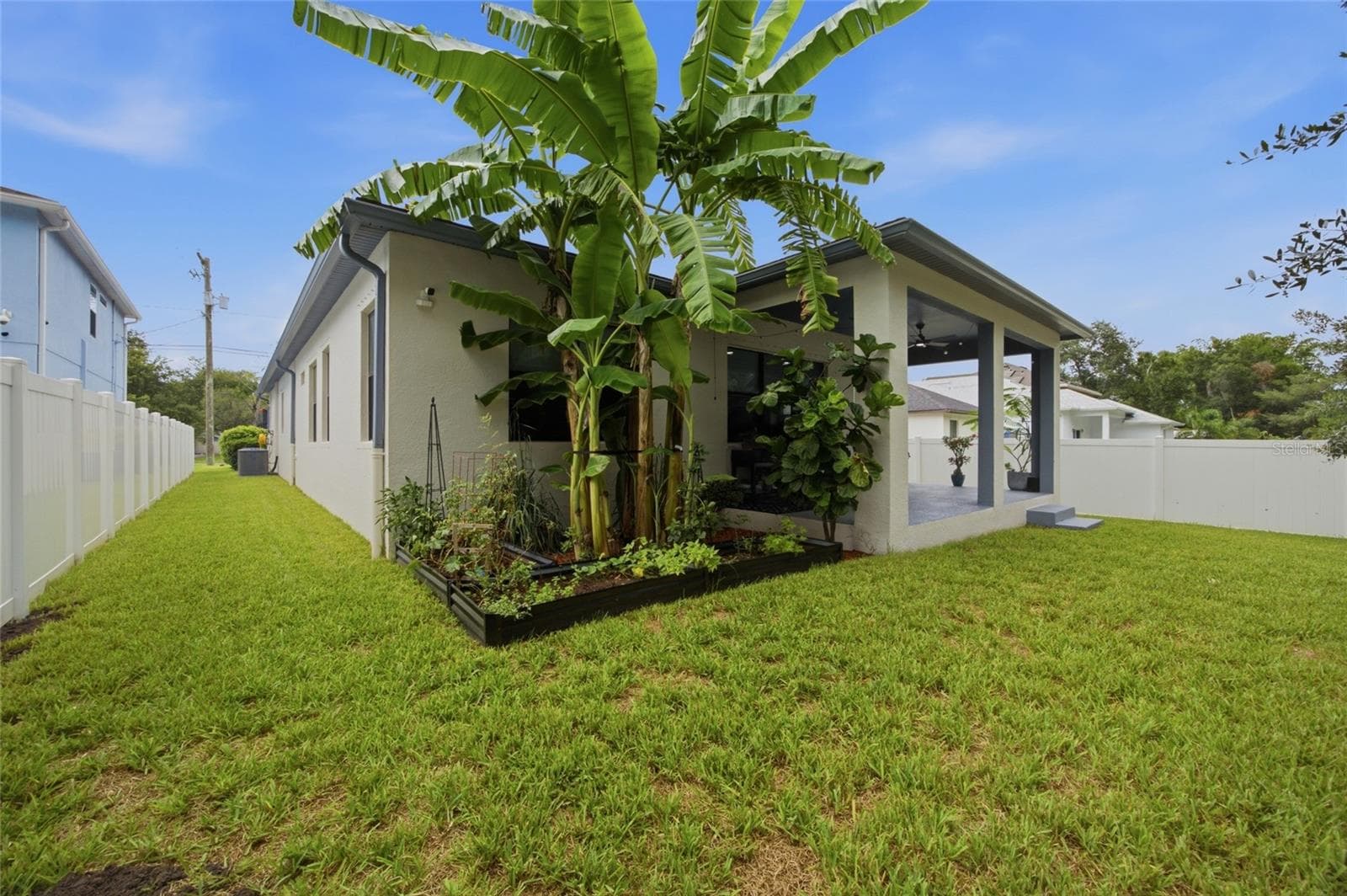 Single Family Residence at 2516 W CURTIS ST, TAMPA, photo 36 of 46
